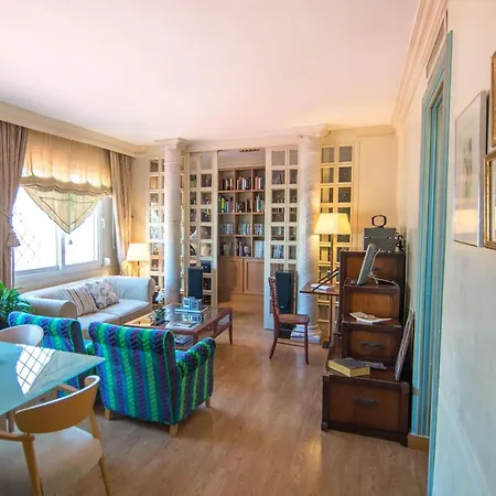 Chezmoihomes Luxury Penthouse Apartment *