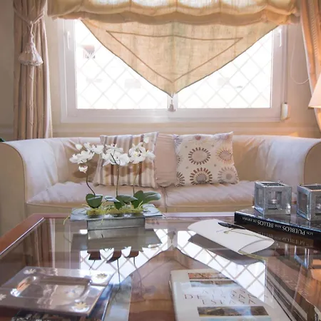 Chezmoihomes Luxury Penthouse Apartment