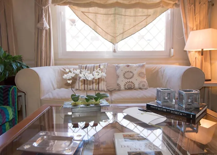 Chezmoihomes Reyes Catolicos Penthouse Apartamento